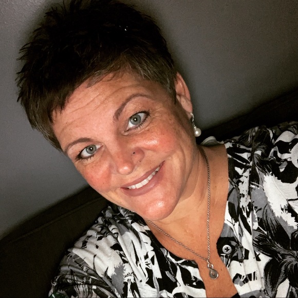 Meet your Posher, Tammy - Picture 1 of 1
